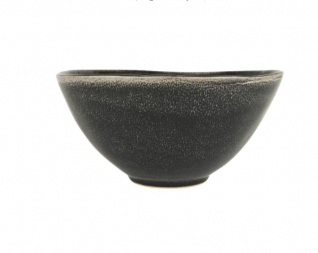 ib laursen salad bowl xl kom xl antique black dunes hoog 12 cm diameter 24 cm en beker met oor antique black dunes en muesli kom2