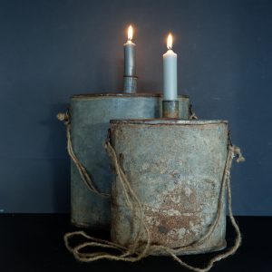 oude veldfles zink hoog 30 cm en hoog 24 cm