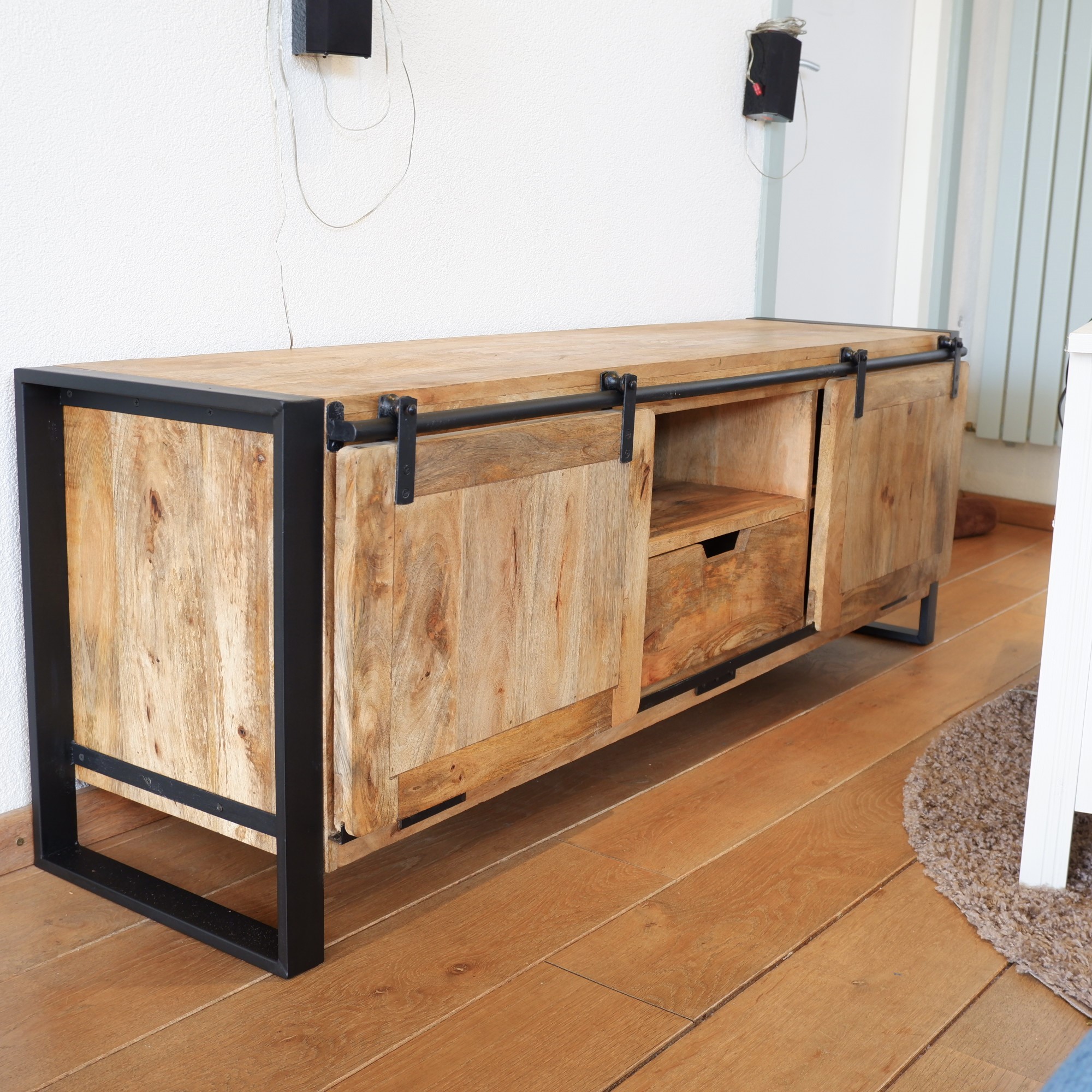 Beau dressoir 2 schuifdeuren lade – Mahieu Wonen