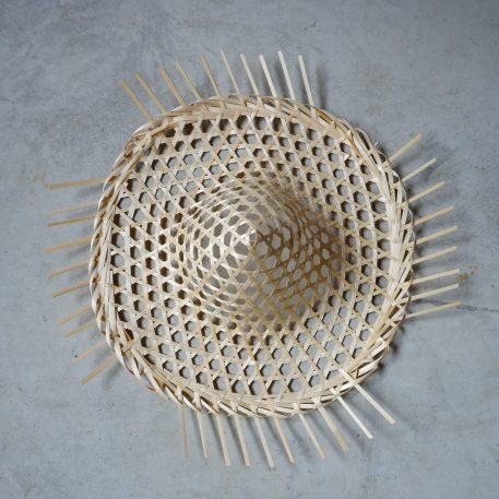 hat wanddecoratie hoed pitriet naturel diameter 55 cm hoog 16 cm