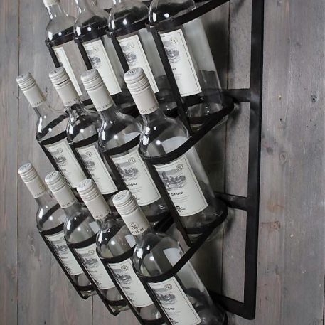 12 flessen wijnwandrek smeedijzer hoog 60 cm breed 46 cm diep 17.5 cm5