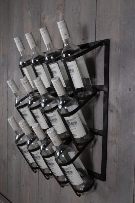 12 flessen wijnwandrek smeedijzer hoog 60 cm breed 46 cm diep 17.5 cm6