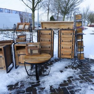 etagere 2 laags rekje zwart staal en mangohout hoog 50 cm breed 43 cm diep 28 cm4