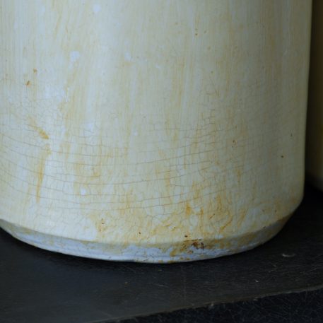 ceramic jar unique ib-laursen stenen pot oud wit oker gele rand hoog 27.5 cm diameter 20.5 cm1