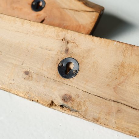 Barnwood wandplank met 5 kapstok haken UITVERKOCHT - Afbeelding 4