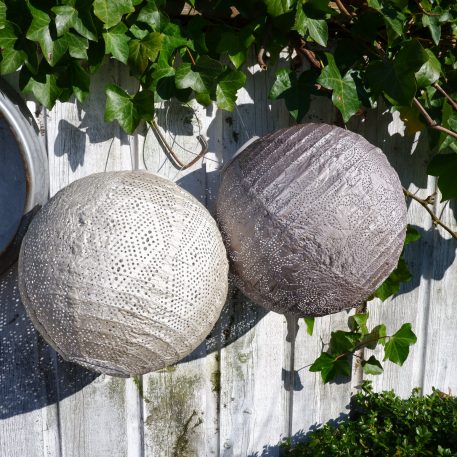 Bol solar lampion Ø30 cm licht taupe - Afbeelding 6