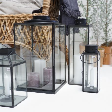 lantaarn zwart metaal 42 cm hoog en 24 cm breed vierkant ib-laursen lantern large opening on top