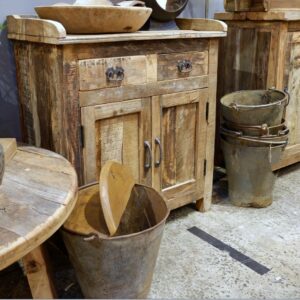 authentiek truckwood meubelen dressoirs ronde tafels commode vitrinekast meidenkast1