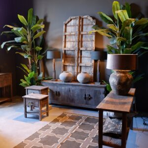be uniq oud en vergrijsd houten meubelen dressoir vitrinekast tv meubel badkamer meubels