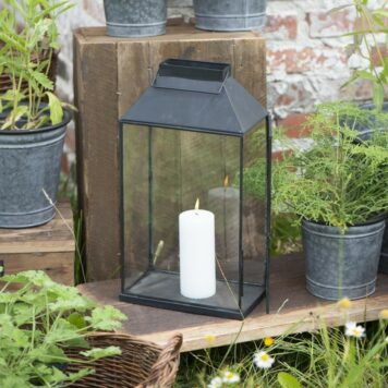 lantaarn karl rechthoek zwart metaal hoog 43 breed 23 diep 13.5 cm ib-laursen lantern karl with inclined roof