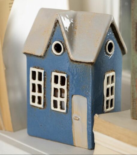 huis nyhavn oud blauw rond raam dakkapel hoog 17 cm breed 11.5 cm diep 8 cm ib-laursen house for tealight nyhavn round dormer window1