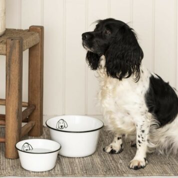 ib-laursen emaille voerbak hond wit met zwart hoog 8 cm diameter 17 cm inhoud ruim 1 liter ib-laursen bowl for dog enamel3