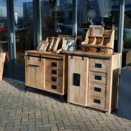 banda dressoir 1 schuifdeur 4 lades mangohout en zwart staal hoog 91 cm breed 105 cm diep 39.5 cm en factory dressoir works schuifdeur 4 lades1