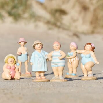 beach queens ladies in swimwear 6 assorti ib-laursen beach queens dams in badgoed 6 baddames