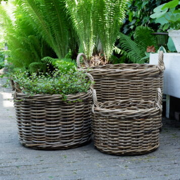 grijs rotan mand met grepen 3 maten plantenmand round planter koboo grey diameter 32 cm 39 cm en 48 cm