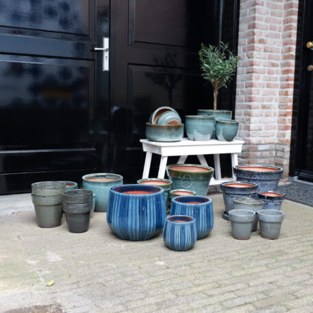 bloempot mos groen set van 3 glazed egg pot moss green diameter 10.5 14 en 17 cm en diverse andere potten
