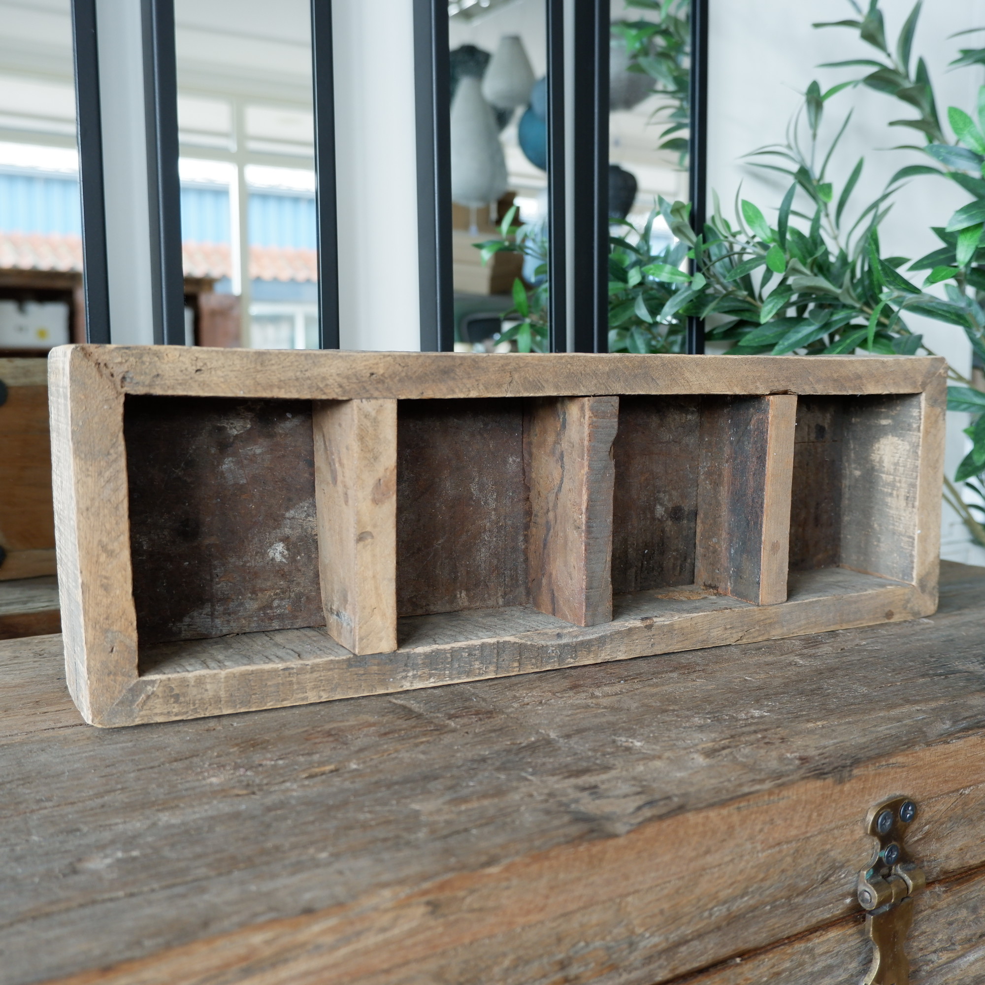 Dienblad 4 vakken oud hout - Afbeelding 4