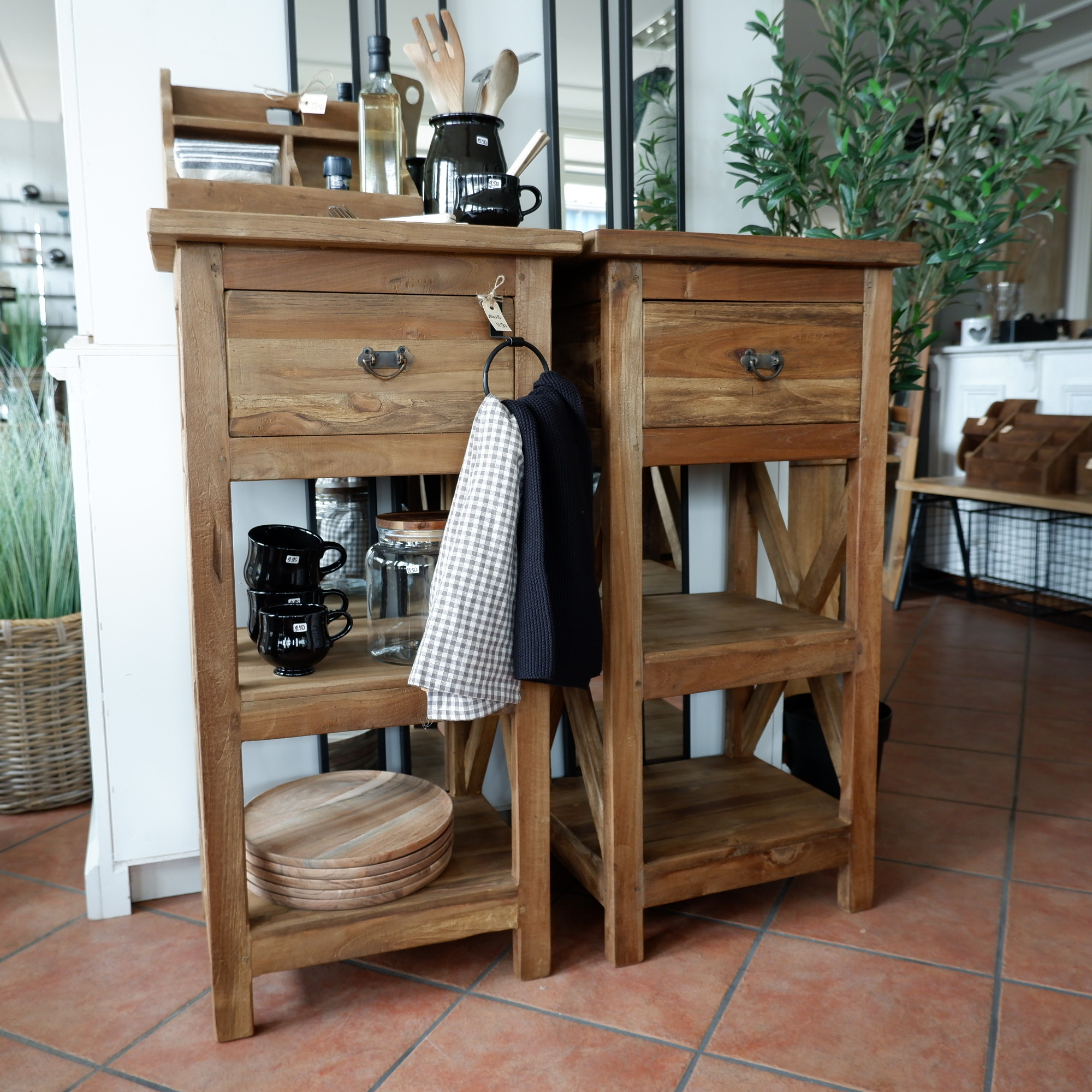 kastje cross met lade en 2 planken hoog 100 cm breed 50 cm diep 40 cm oud teak hout13