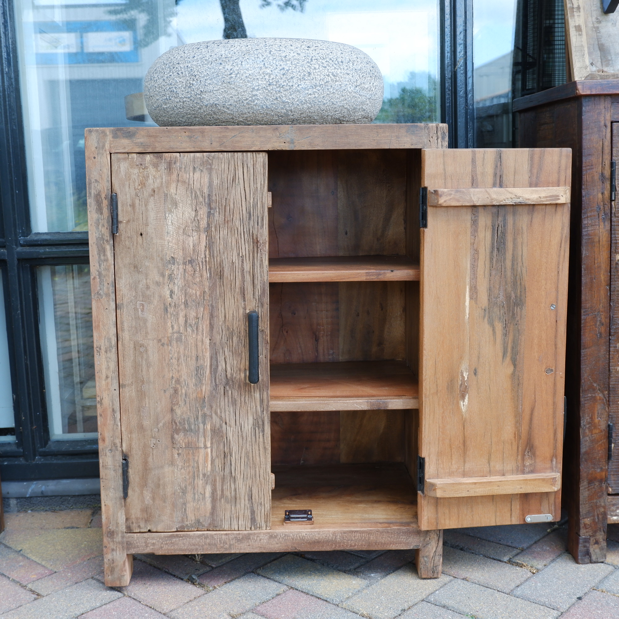2-deurs kastje oud vergrijsd hout Limited edition - Afbeelding 3