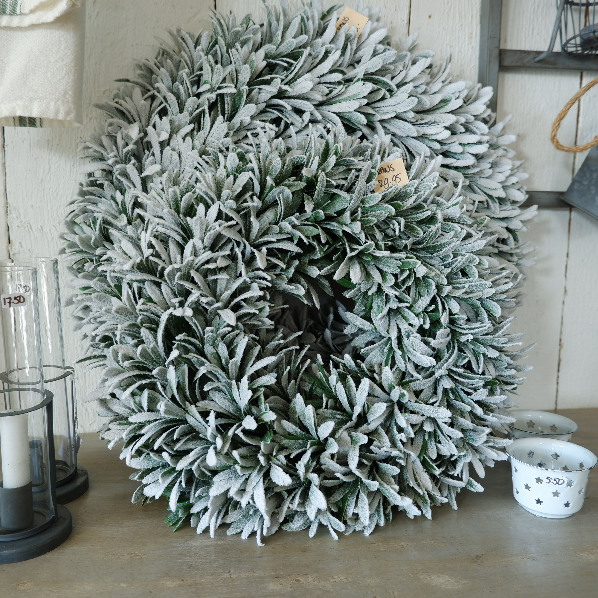 besneeuwde krans demu diameter 45 en 55 cm 8 cm dik3