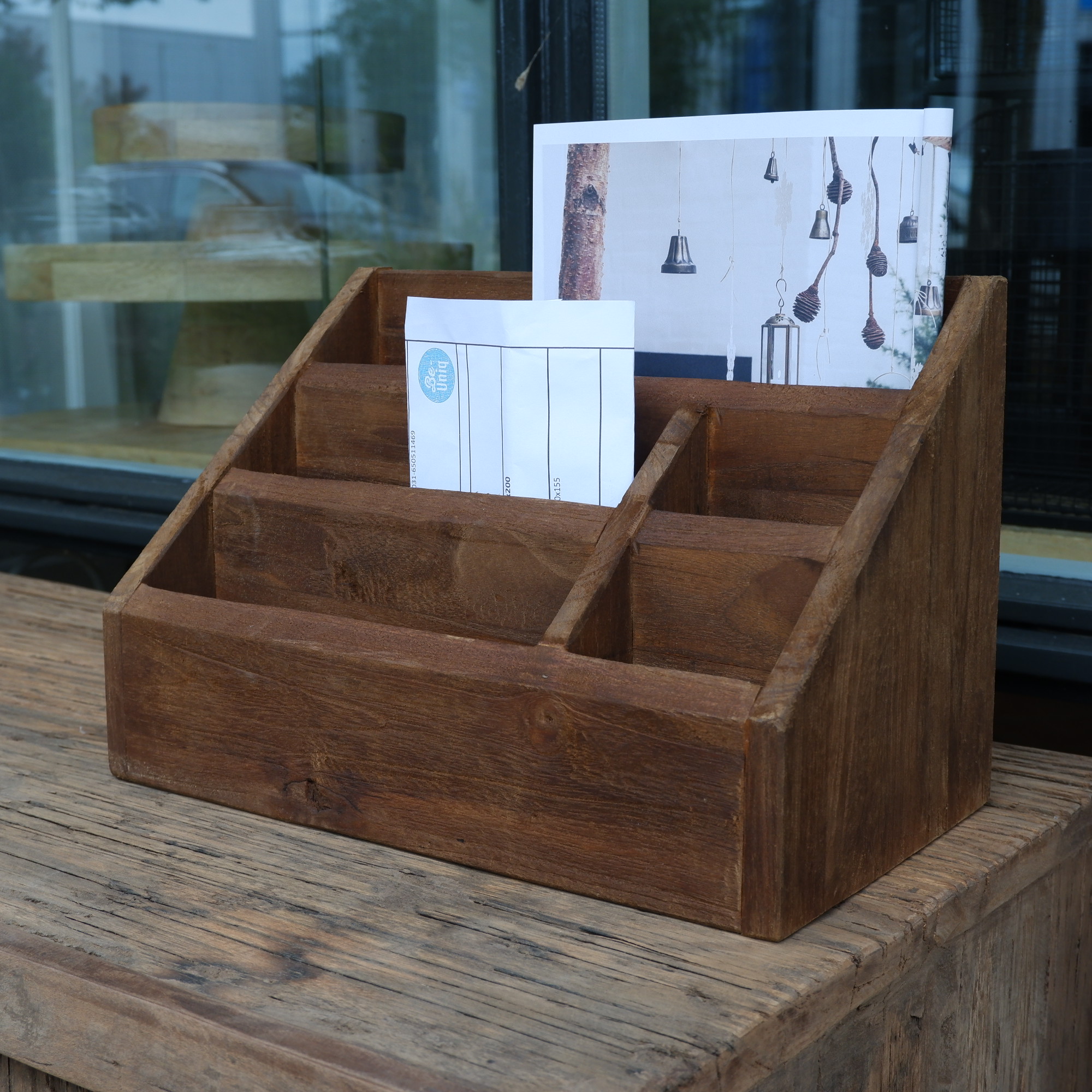 teak hout organizer magazine houder hoog 23 cm breed 35 cm diep 19.5 cm1